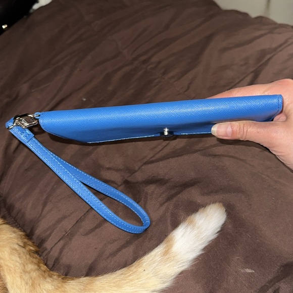 Steve Madden blue white and silver snap button long wallet with wrist strap NWOT - Picture 9 of 9